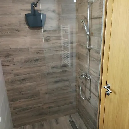 Ida * 索科矿泉村